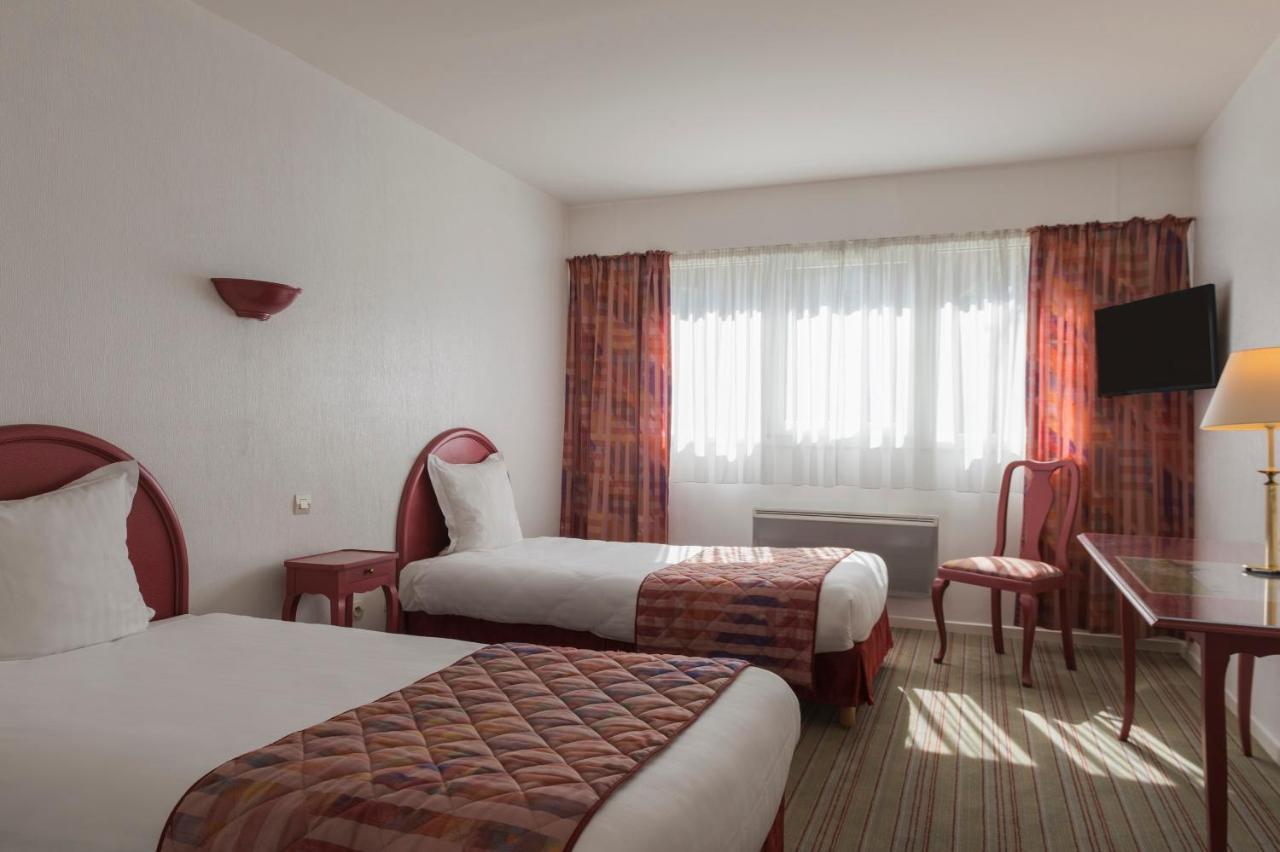 Logis - Belle Hotel, Lille-Ouest Bailleul  Exteriör bild