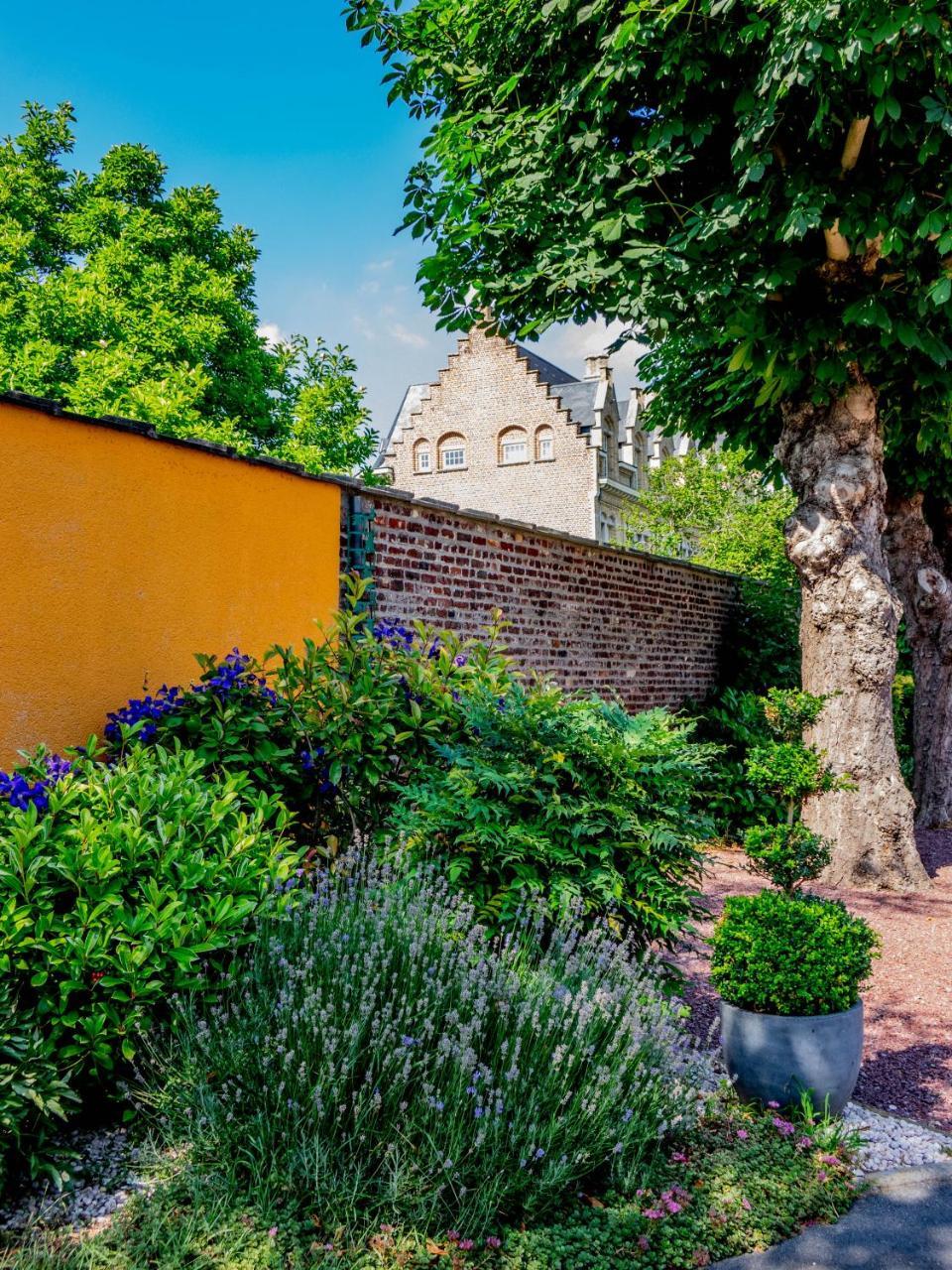 Logis - Belle Hotel, Lille-Ouest Bailleul  Exteriör bild