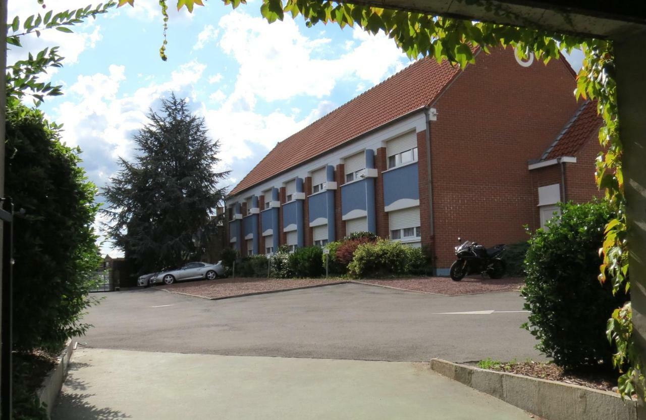 Logis - Belle Hotel, Lille-Ouest Bailleul  Exteriör bild